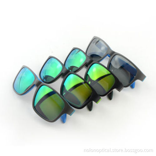 Acetate wayfarer sunglasses with wood temple, every size is available